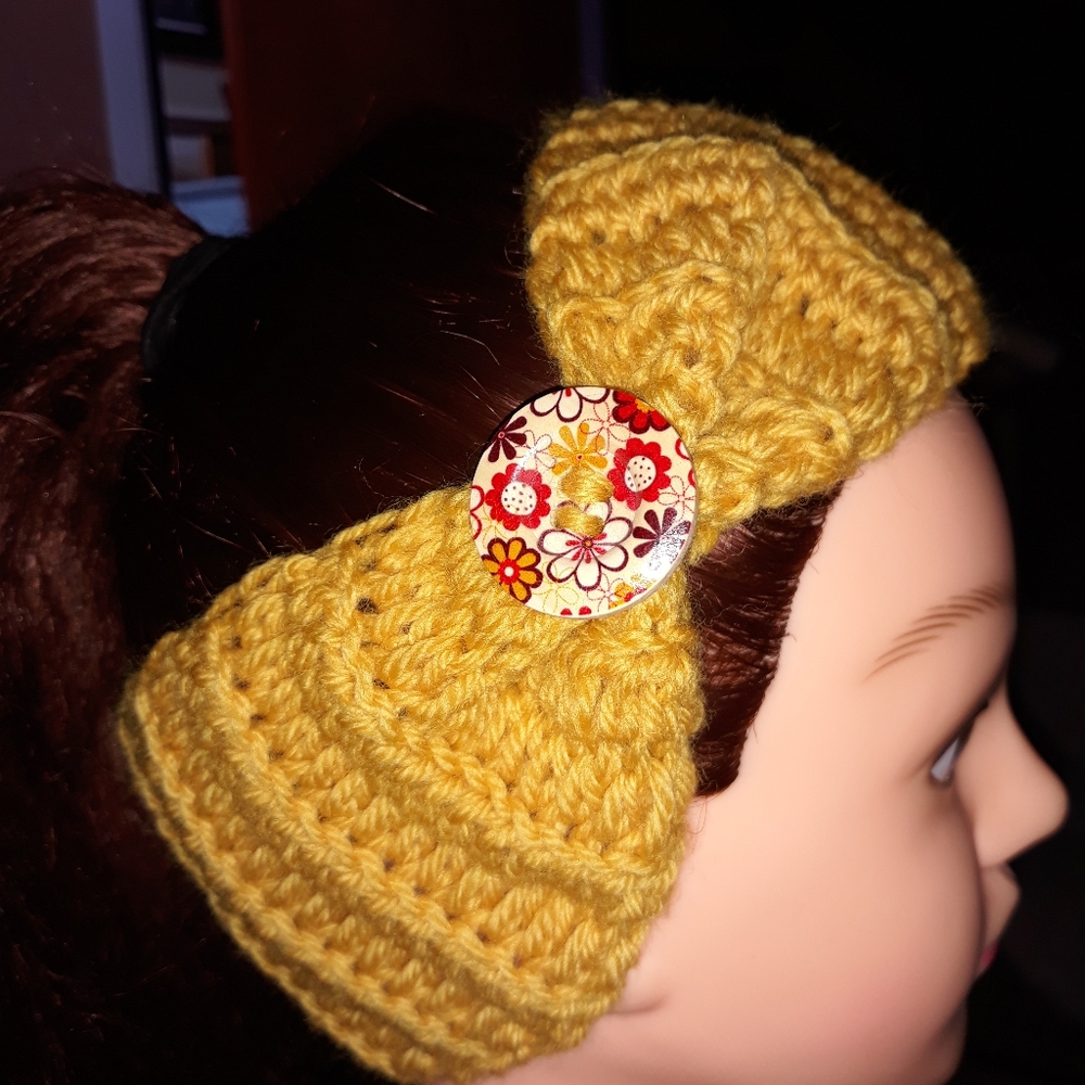 Handmade earwarmer.